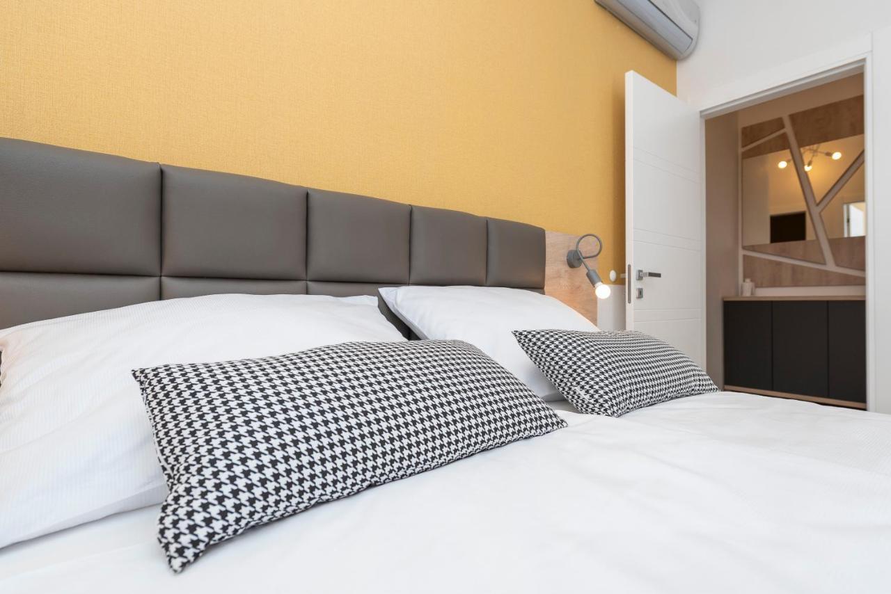 Luxury Apartments - La Vir 3 & 4 Eksteriør bilde